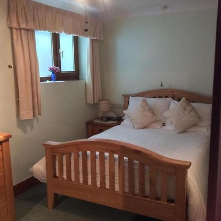 Room In Guest Room - Orchard Manor, Fore Street, Probus, Cornwall Truro Exterior photo